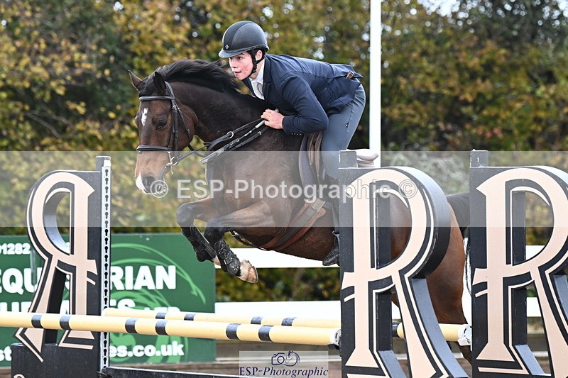 231118A-105321-01554 - Cls 5 Discovery & 90cm Open