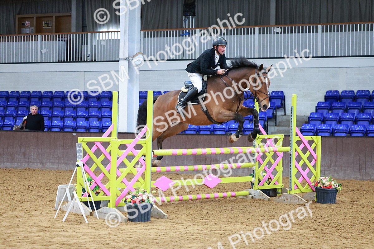 SBM_001459 - Class 4 - Senior Newcomers - 1.10m