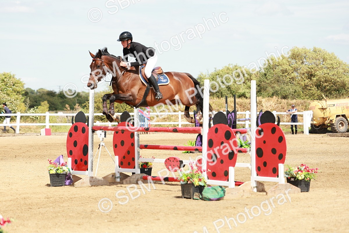 SBM_007874 - Class 4 - Senior Foxhunter - 1.20m Open