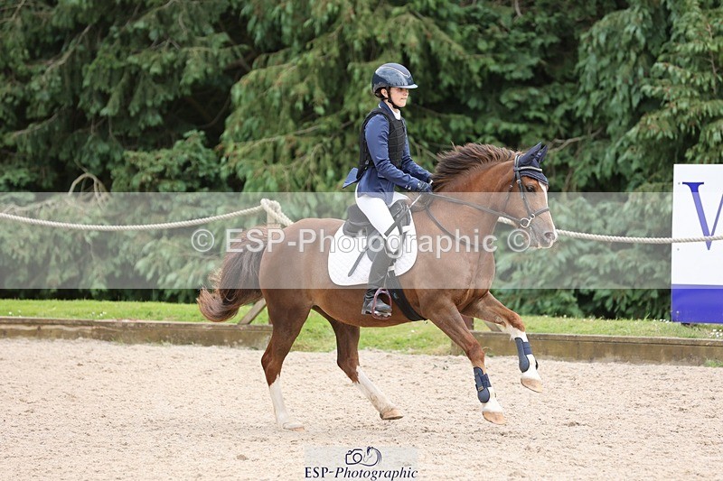 240615-152137-02019 - Cls 7&8 Club and Schools 60cm