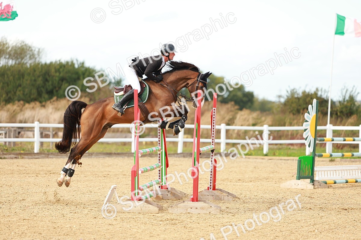 SBM_001708 - Class 4 - Senior Newcomers - 1.10m