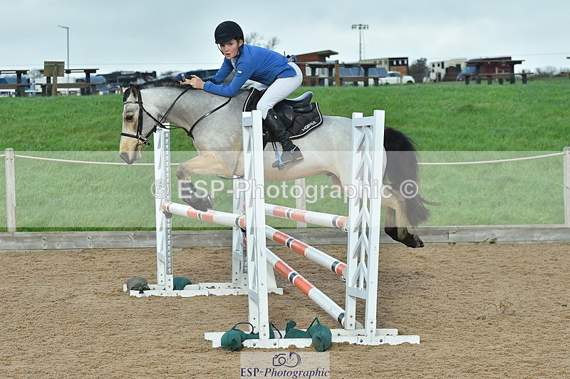 231119A-133824-06043 - Sun Cls 26 Springboard 128cm & 138cm