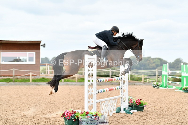 240915A-132053-10086 - Cls 27 Snr 1.05m & 1.10m Jump Off