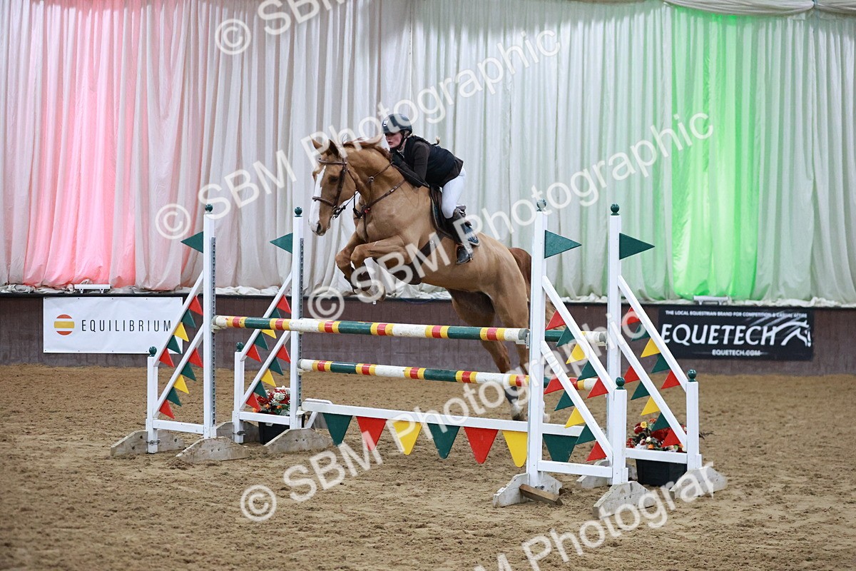 SBM_001346 - Class 5 - Senior Foxhunter 1.20m