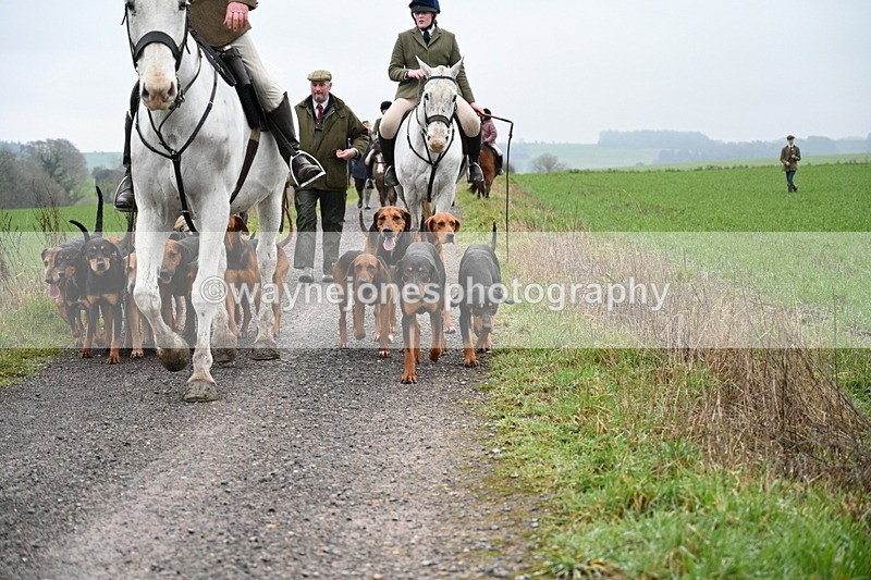 WJ7_9755 - Walk out..