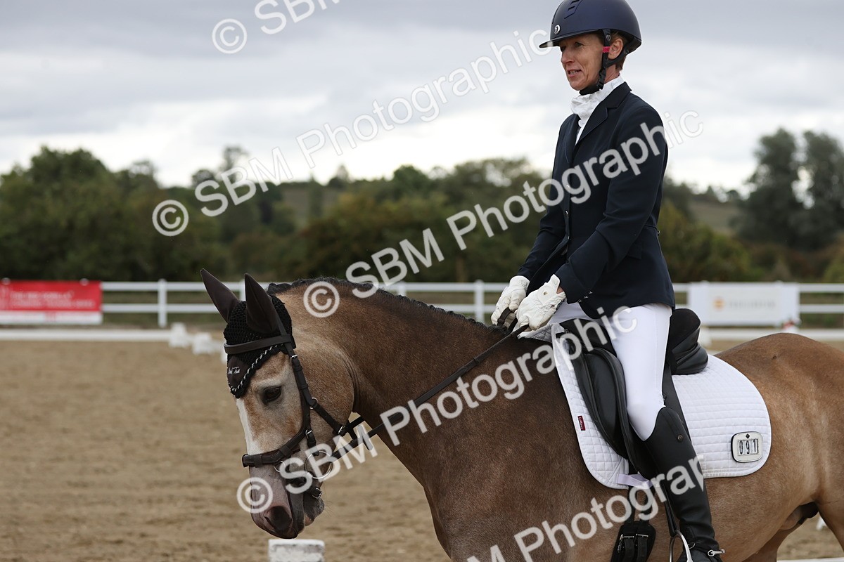 SBM_004232 - Class 9 - Novice 3 Champs