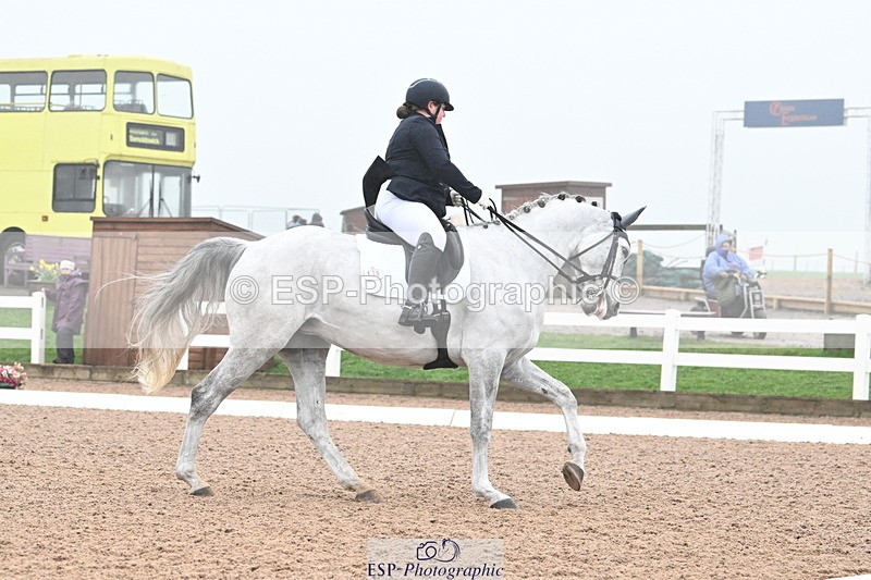 240217A-120749-02530 - 179-Sophie.Gregory-Lady.Lucydale