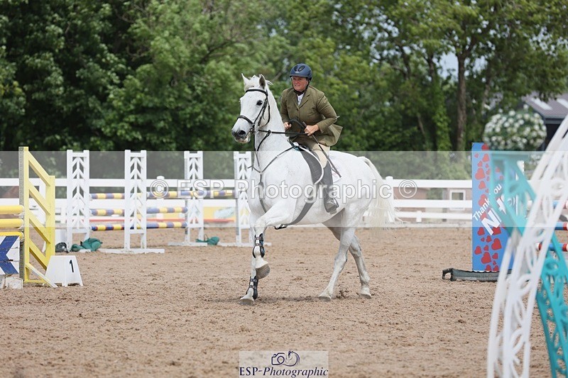 250523-124505-01403 - Cls 09 A&B  Snr Disc & 1.00m Open