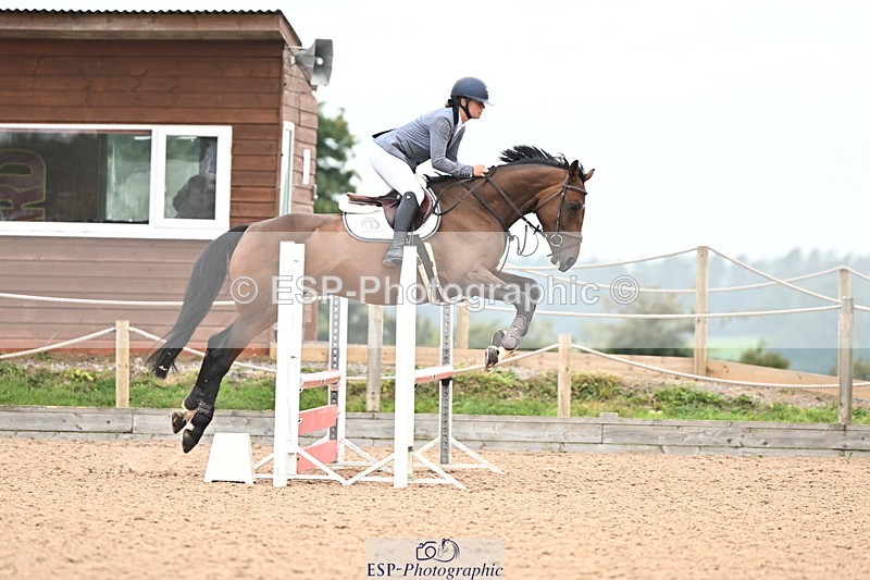 240828A-102740-00093 - Cls 1 Snr British Novice and 90cm Open