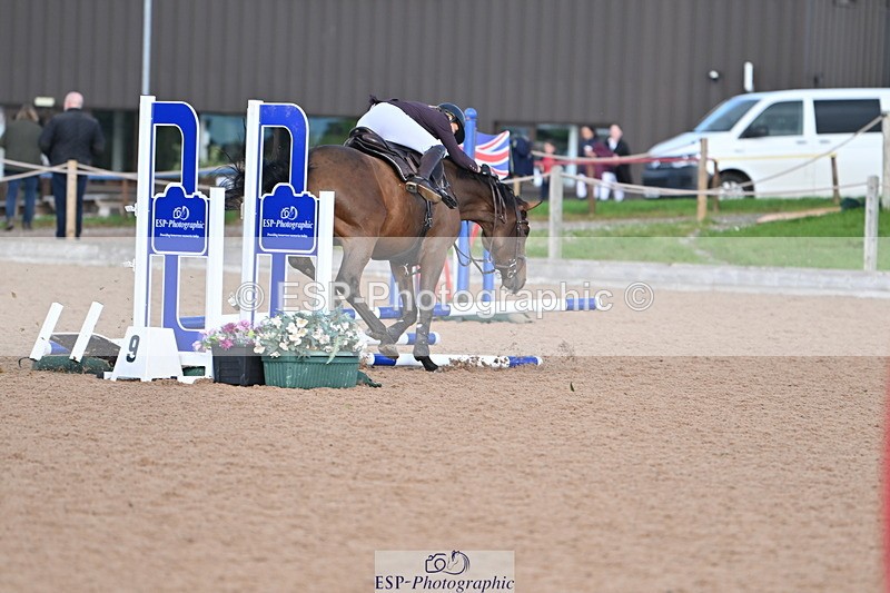 231014A-110315-04292 - Cls 18 Newcomers & 1.10m Open