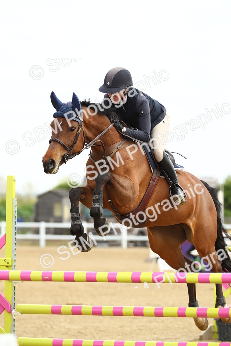 SBM_001099 - Class 4 - Senior Newcomers 1.10m