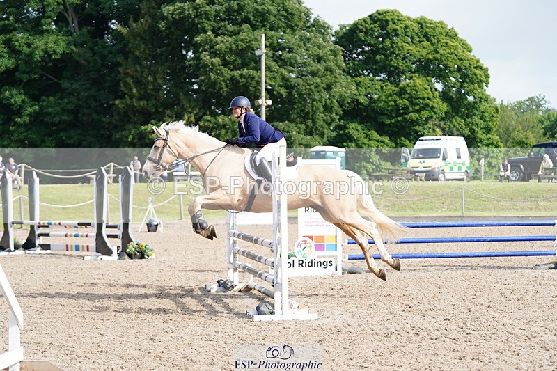 250613A-085146-01007 - Cls 8 85cm Schooling Round