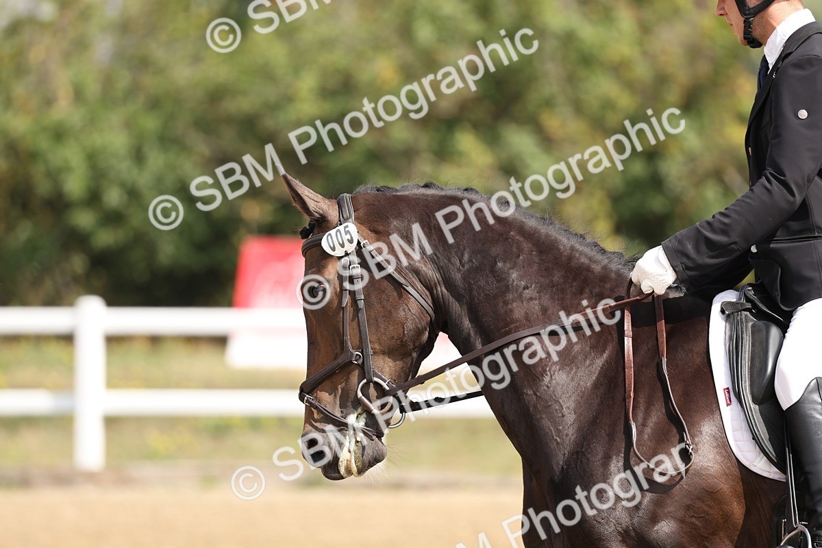 SBM_005890 - Class 6 - Novice 6 - 10.26-11.29