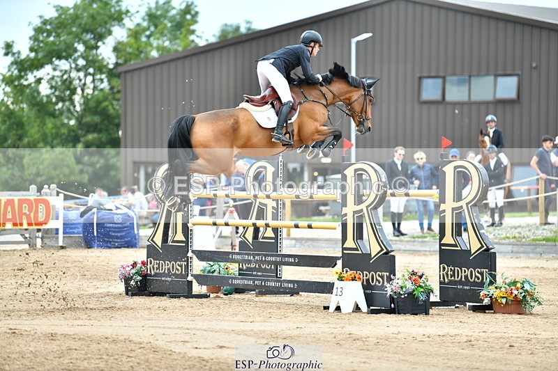 230720A-150311-03680 - Cls 9, 2 Star Big 1.40m Start to break