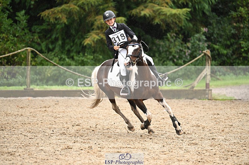 240824X-095852-23464 - 70cm Round 2 9.30 to 10.30