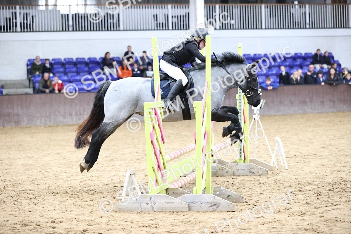 SBM_001321 - Class 5 - Henlow Veterinary Hospital 70cm