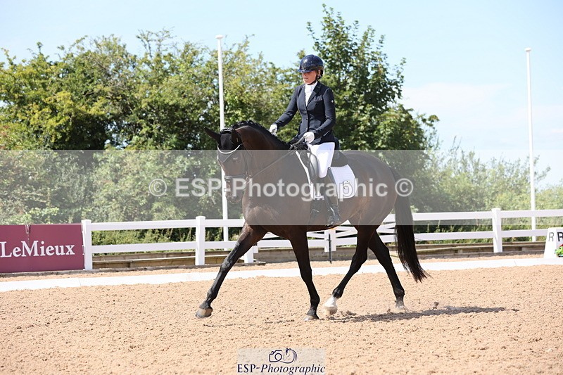 240816A-141244-05299 - 270-Tamara.Egglestone-OLINDE