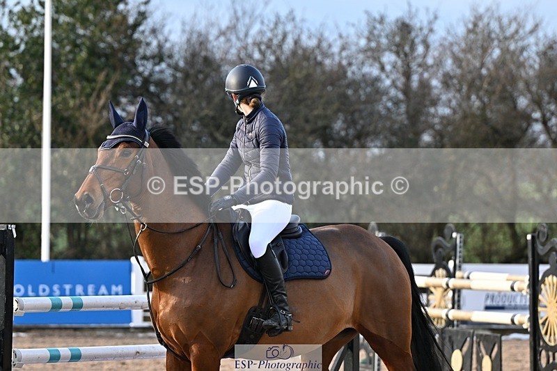 250111-142407-00573 - Cls 13 Foxhunter and 1.20m Open