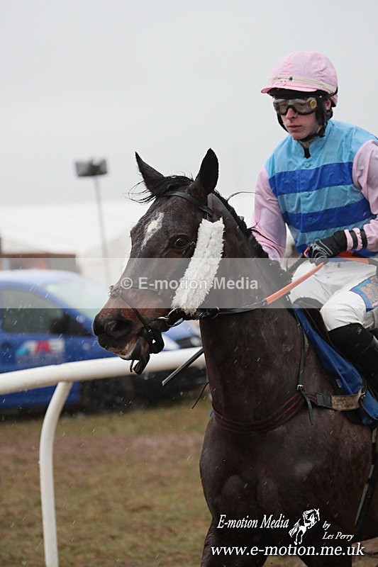 PtP 260125 1027 - Cocklebarrow Point-to-Point racing with the Heythrop Hunt 26/01/25