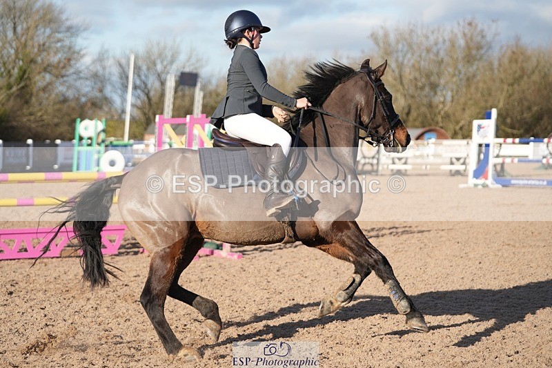 251130-132756-01245 - Cls 15 - 17 Children on Horses