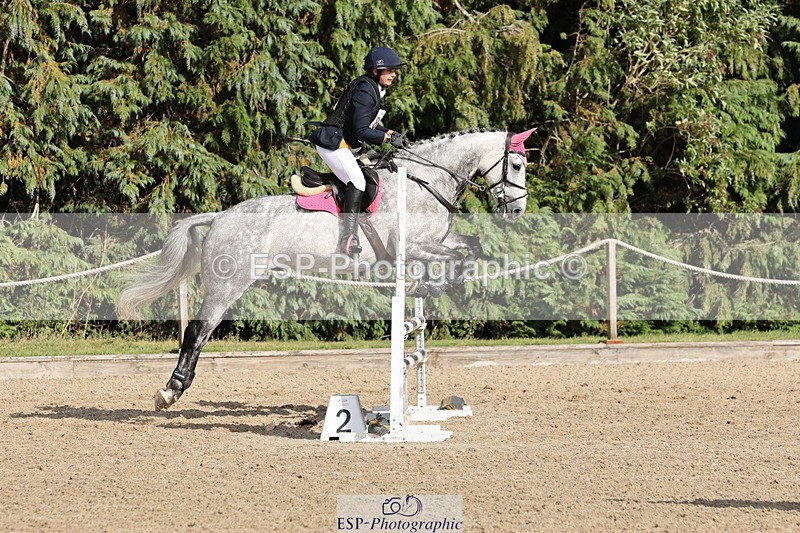 250803A-171335-17787 - R-823-Sophie.Channon-HIVES.LUCKY.BOUNCER