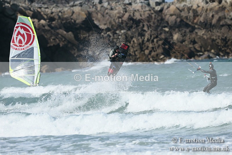 KS 020413-213 - Kite Surfing