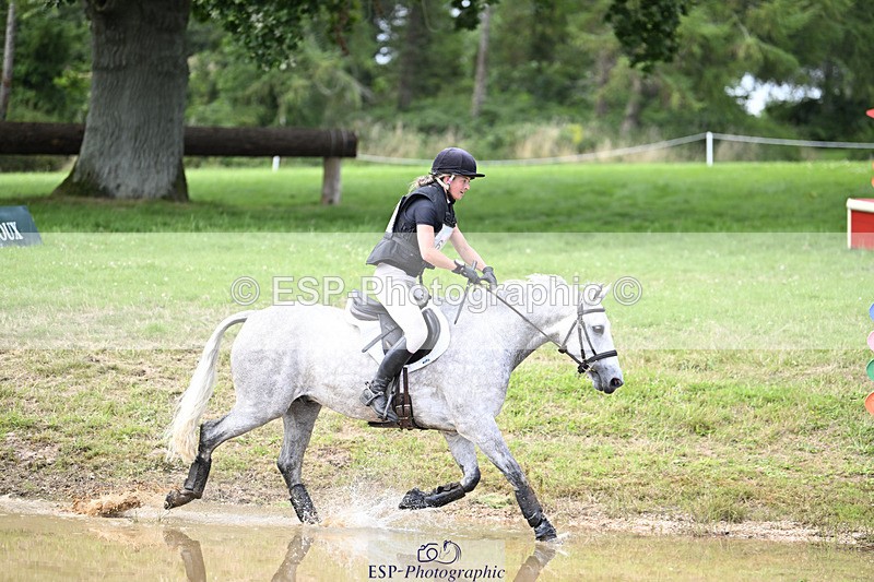 240804-160002-18478 - 663-Emma_Langfjord-Friend-MOUNTROSS_FIONN