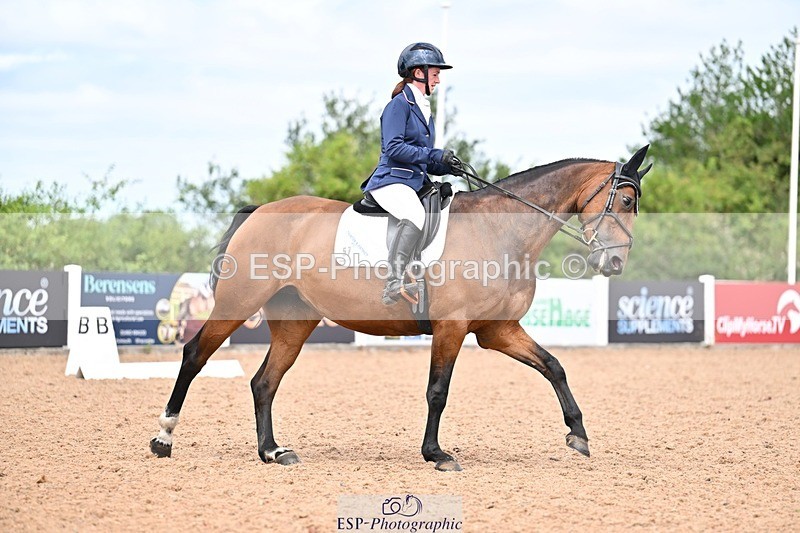 260704-124257-04652 - Cls 4D Senior Intermediate Novice 1