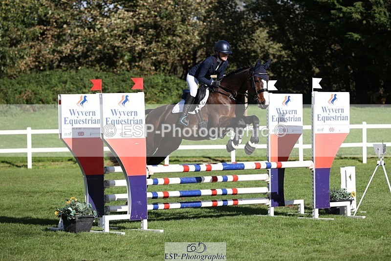 231022-125714-27424 - 449-INDI-Grace.Gillard-TrotUp+SJ