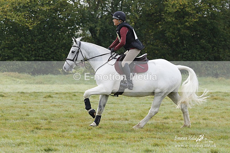 WWHT 171021 0651 - Novice Restricted (0.80m)  17/10/21