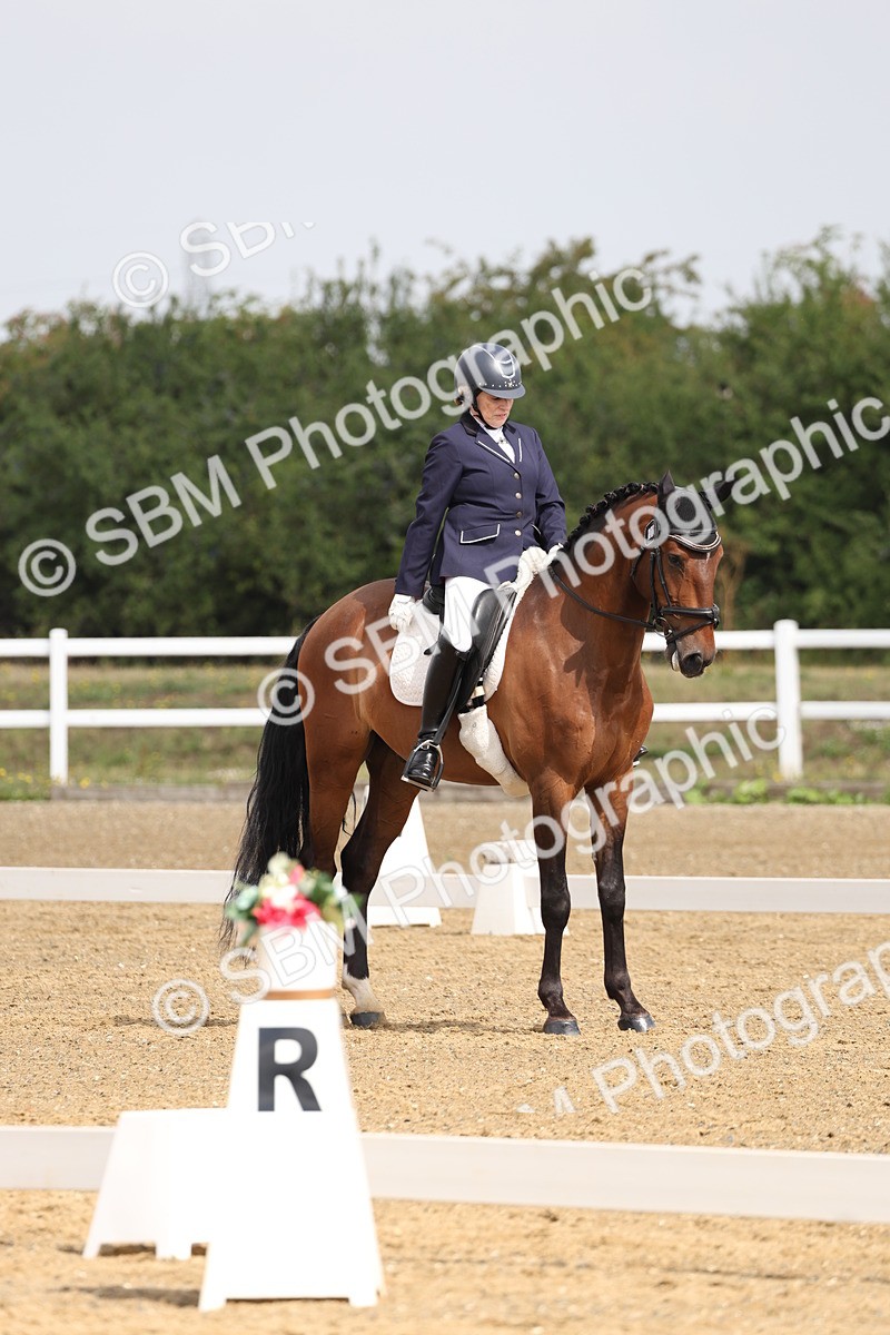 SBM_005764 - Class 6 - Novice 6 - 10.26-11.29