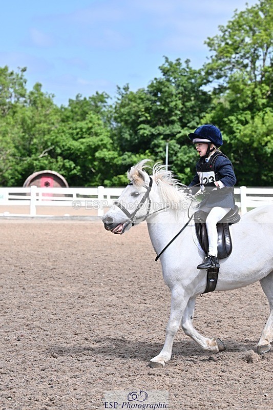 250517-110904-00869 - 40cm Assisted