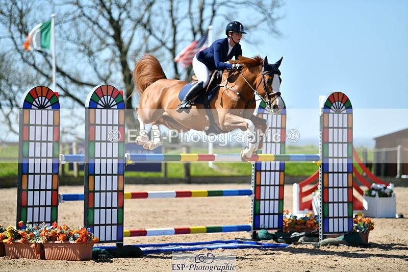 240420A-120021-10836 - Cls 3, 2 Star Small Tour 1.30m