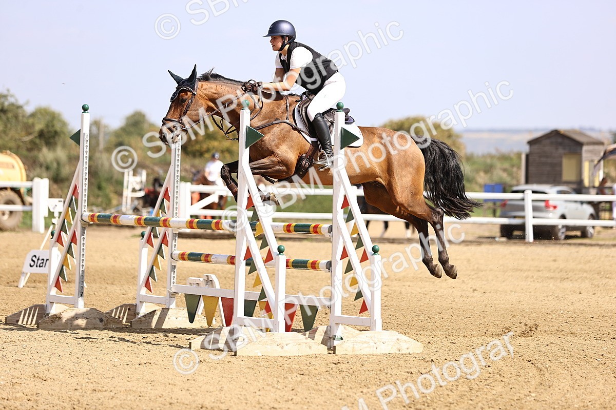 SBM_006849 - Class 13 - Senior Newcomers - 1.10m