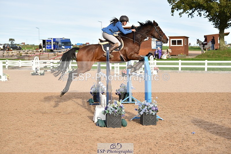 231015A-161710-09287 - Cls 27 1.10m Amateur Q 2nd R