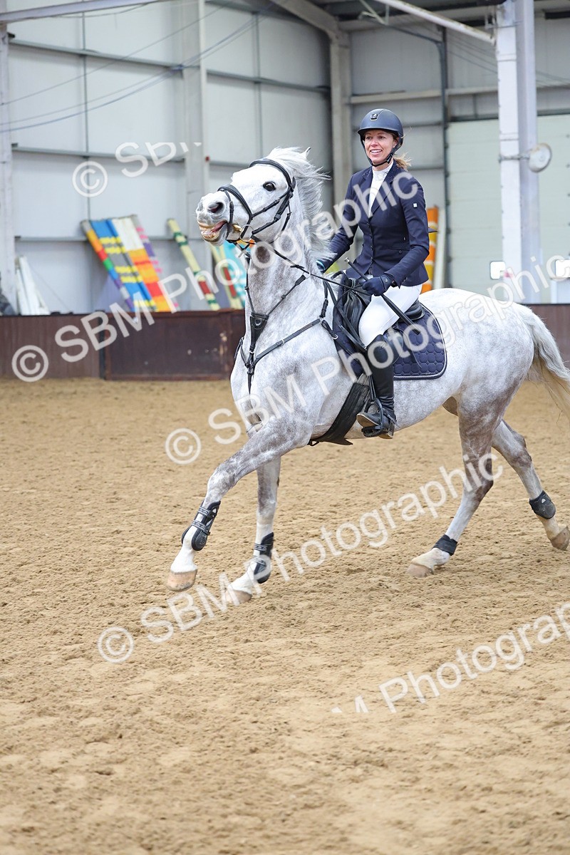 SBM_002884 - Class 8 - Senior Newcomers - 1.10m