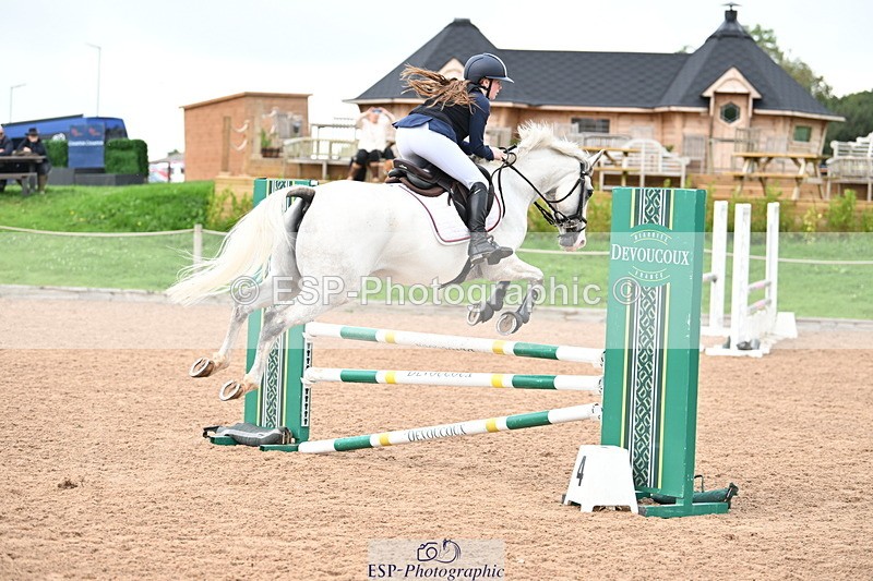 240908A-131401-03957 - Cls 15 U21 Intro 90cm-1.00m  Team Comp