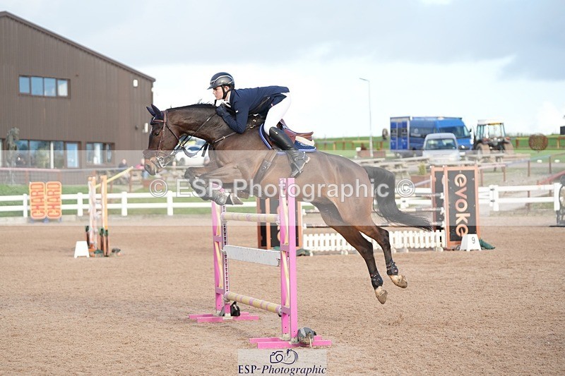 251108-143512-02881 - Cls 16 Snr 1.30m and 1.40m