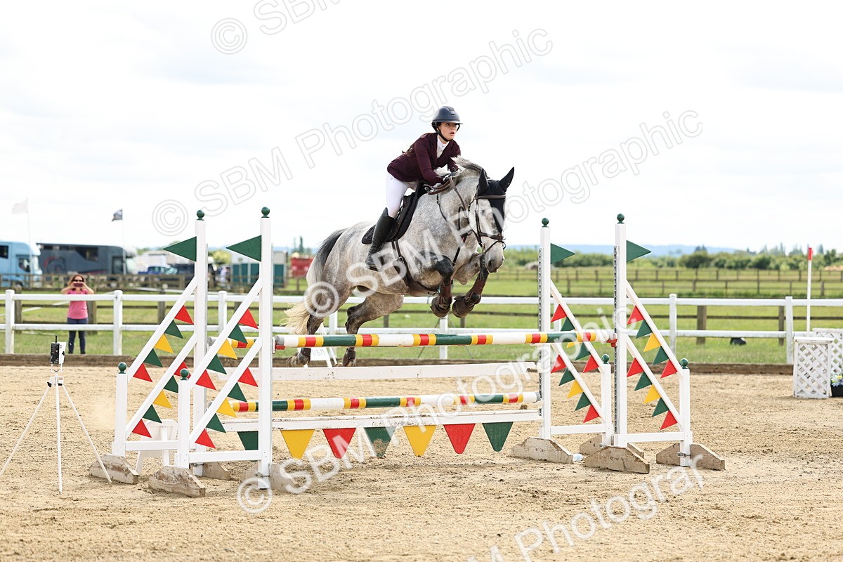 SBM_006004 - Class 19 - Senior Newcomers - 1.10m