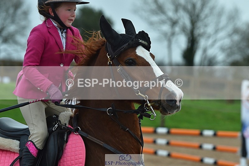 231119A-123104-05707 - Sun Cls 25 Stepping Stones 128cm & 138cm