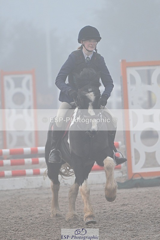 251115-094506-00022 - Cls 3 Pony Intro 70cm