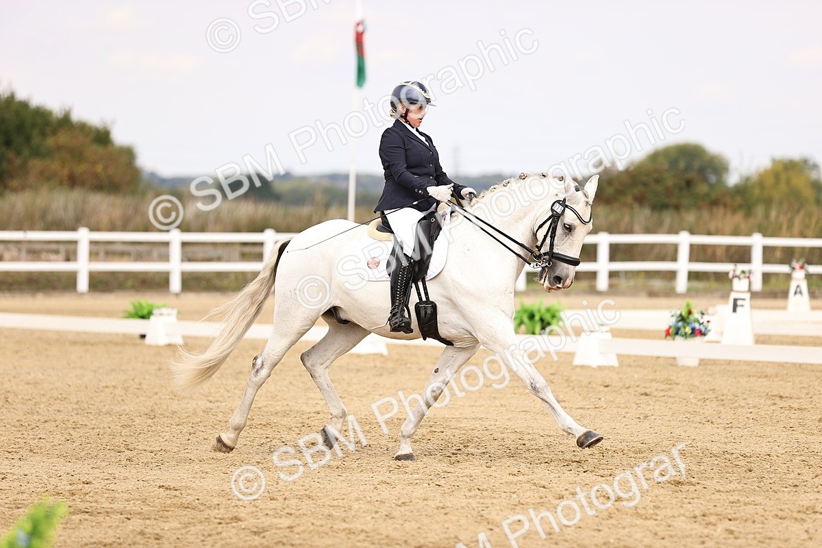 SBM_012956 - Class 2 - Advanced Medium 5 - 10.35-11.55