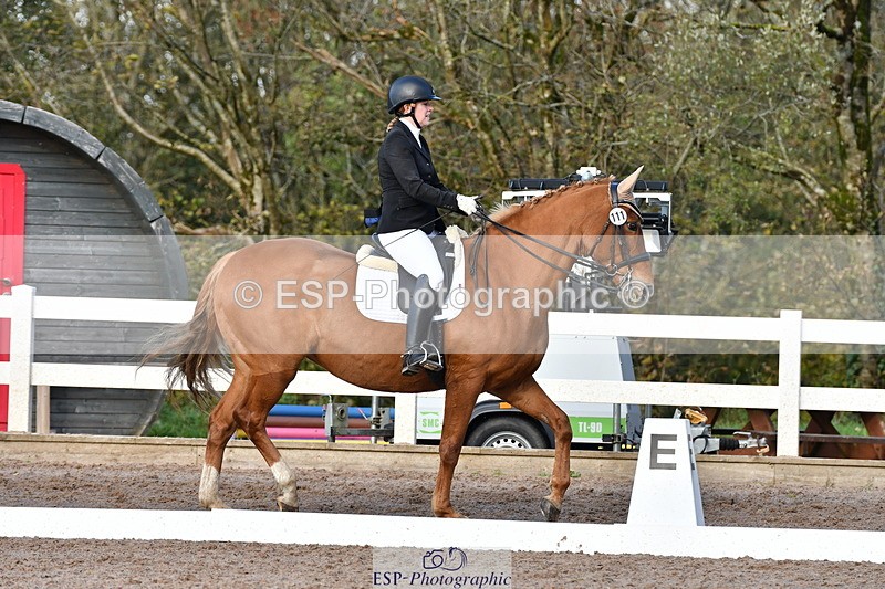 231104A-125126-00573 - Cls 12 Music Medium