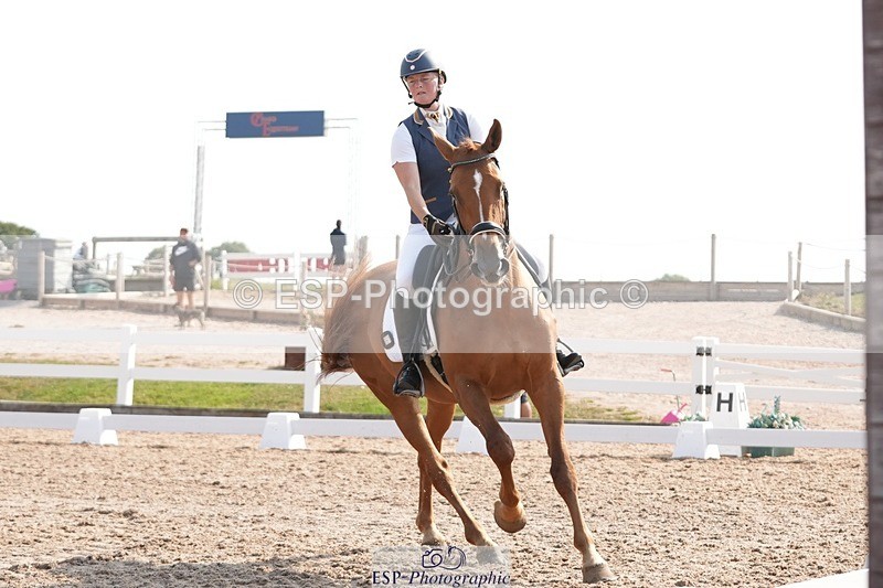 250817-101334-08305 - 051-Alana.ShaplandForever.Autumn.DS