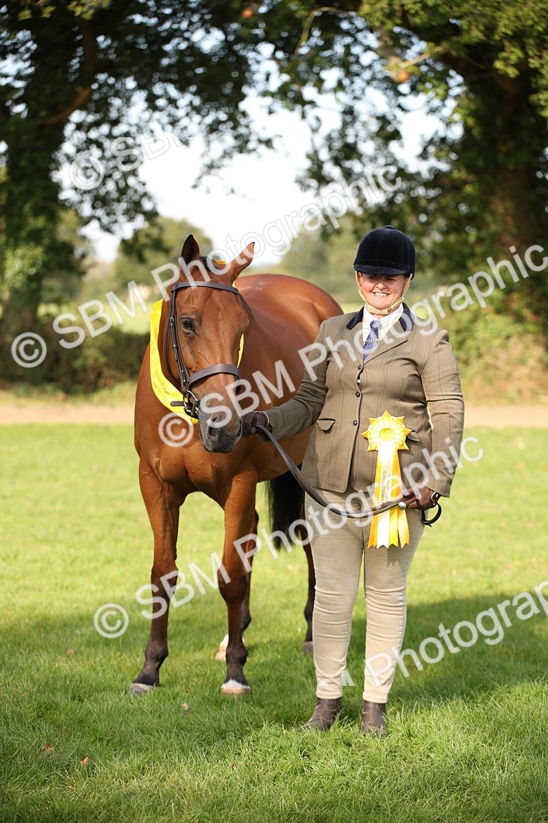 SBM_60139 - S53 - Hunter In Hand
