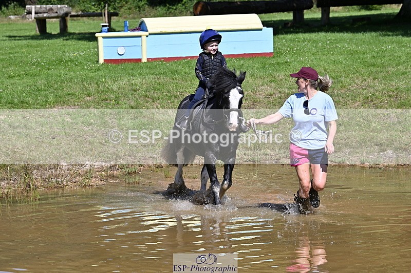 240728B-111617-01373 - Gemma's Group XC