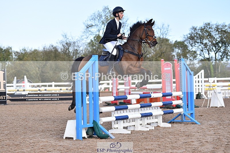 231028A-105958-00651 - Cls 2 British Novice & 80cm Open