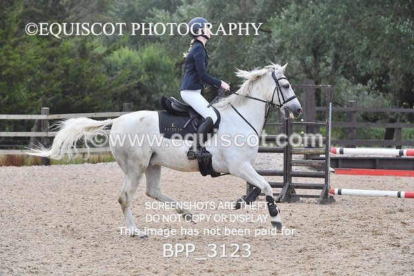 BPP_3123 - CLASS 2 Senior British Novice/ 90cm Open