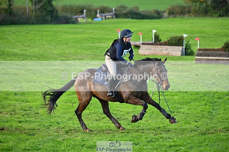 251025A-155255-21501 - G-578-Lucy.Hemmings