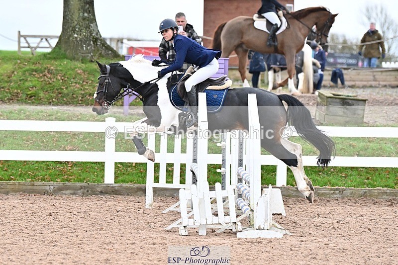 241117X-083749-03107 - Cls 02s Pony intro 70cm